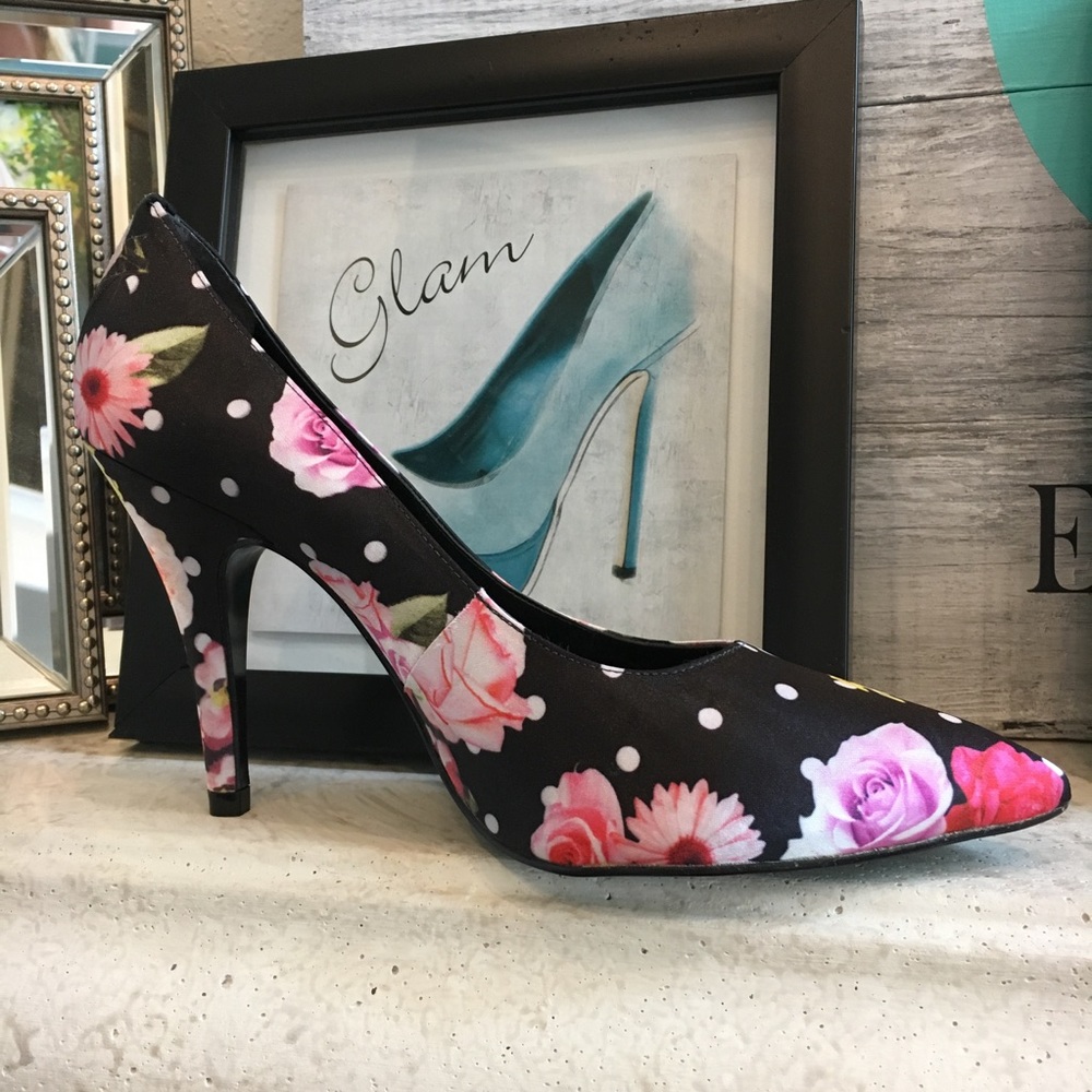 🌸Spring🌼👠Top Heels Co Kyra Floral Black Pumps
